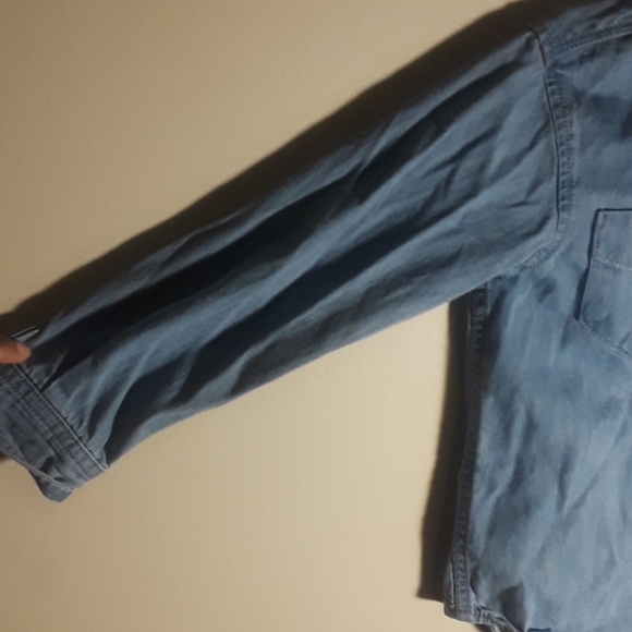 hannaAndersson button down collar light denim top - Picture 4 of 10